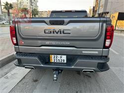 GMC Sierra